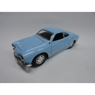 Miniatura Volkswagen Karmann Ghia 1966 Escala 1:28 Azul Claro em Metal