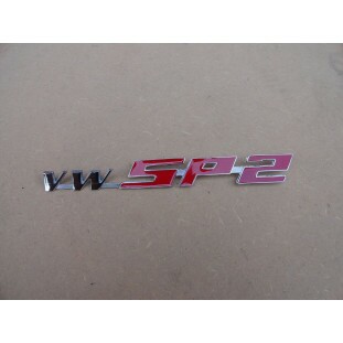 Emblema Vw Sp2 Novo Cromado Letras Vermelhas Em Metal