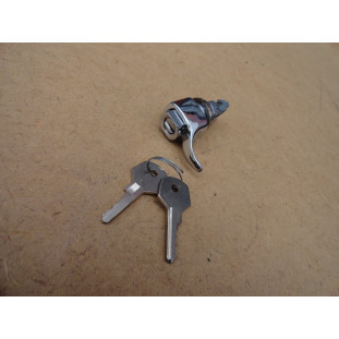 Fecho Porta Luvas Com Chave Fusca 1200 1300 Kombi Até 1970