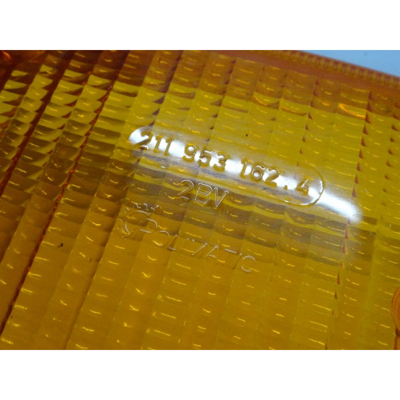 Lente Pisca Dianteiro Direito Kombi Clipper 76 À 96 Original Polimatic