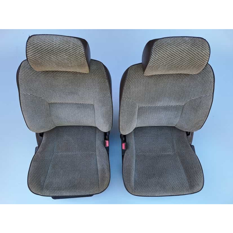 Banco Dianteiro Mitisubishi L200 Até 99 Ou Adaptção - Par