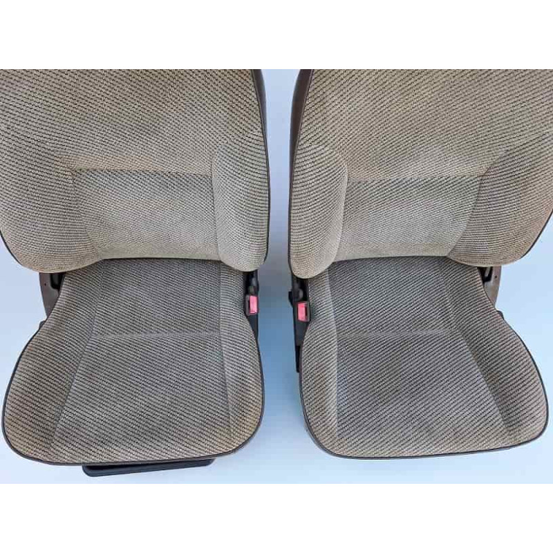 Banco Dianteiro Mitisubishi L200 Até 99 Ou Adaptção - Par