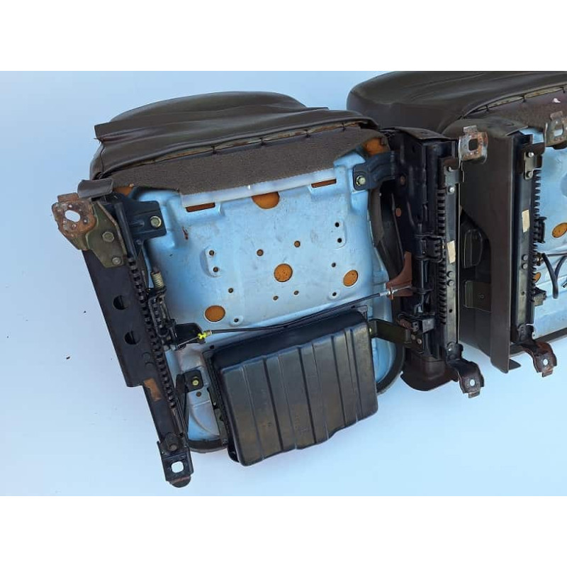 Banco Dianteiro Mitisubishi L200 Até 99 Ou Adaptção - Par