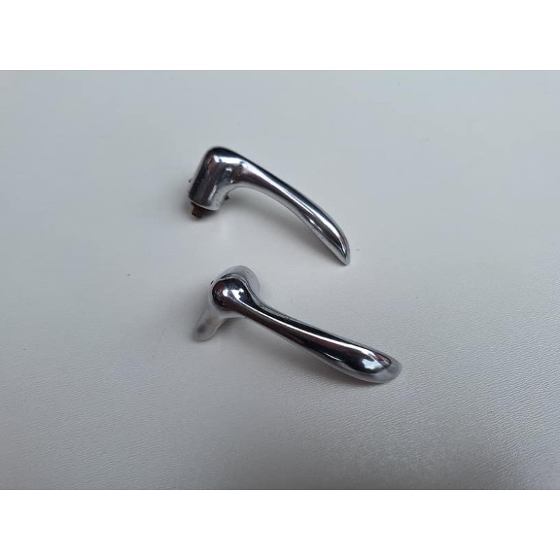 Trinco Quebra Vento Ford F-1 F-8 1948 À 50 Cromado Novo - Par