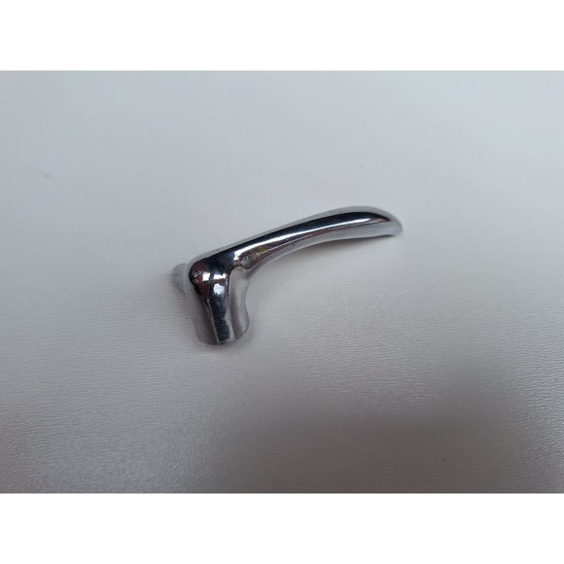 Trinco Quebra Vento F-1 1948 a 1950 Original Direito C/ Detalhe