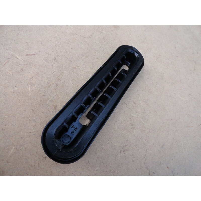 Acabamento Retangular Suporte do Parachoque Fusca 1979 a 1996 - Jogo