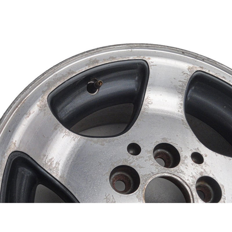 Roda Liga Leve Jeep Cherokee Laredo 1996 1997 1998 Aro 15 Tala 7 Usada - Unitário