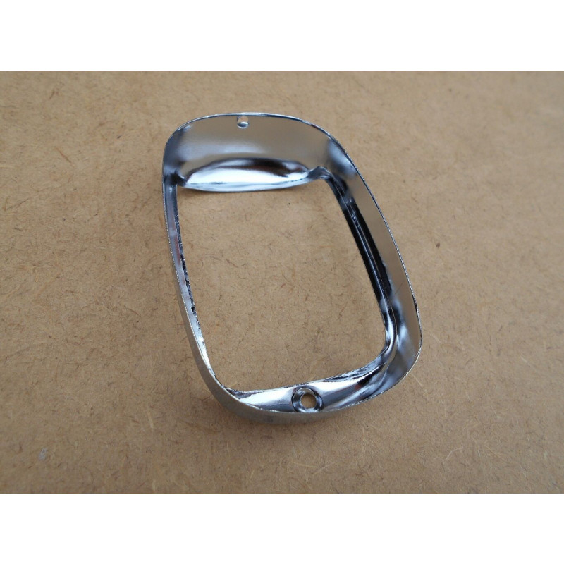 Aro da Lanterna Traseira Boca de Sapo e GMC 1947 a 1953 Importada