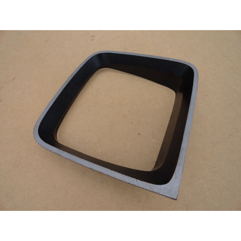 Aro Farol Chevette 81 à 82 Esquerdo Original com Detalhe