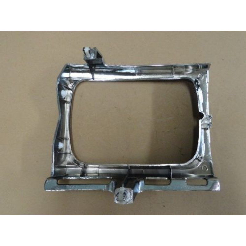 Aro Farol Hilux 4X4 SR5, DX 93 à 01 Esquerdo