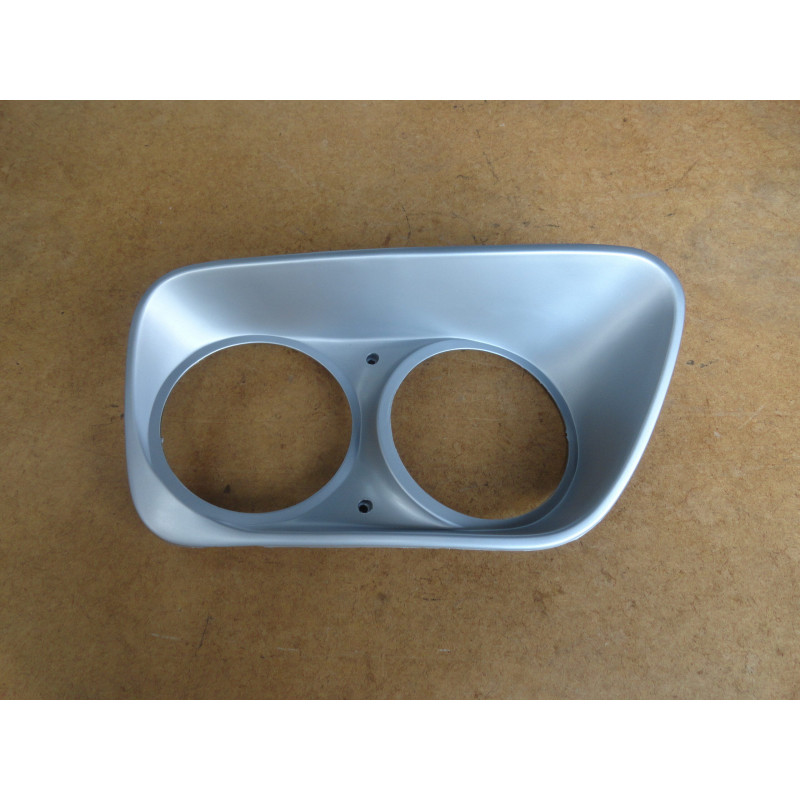 Aro Moldura do Farol Brasilia 73/82 e Variant II 78/81 Direito