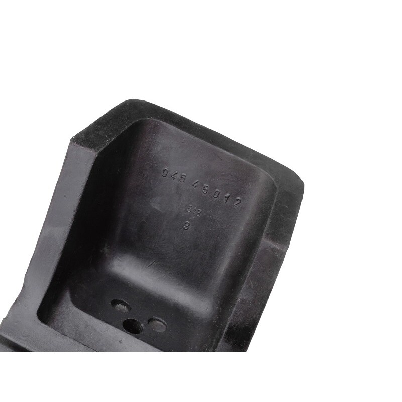 Batente Direito Parachoque Dianteiro Opala Diplomata 1985 a 1987 Original GM