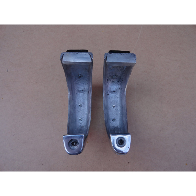 Batente Parachoque Dianteiro Traseiro C-14 C-10 D-10 Veraneio - Par