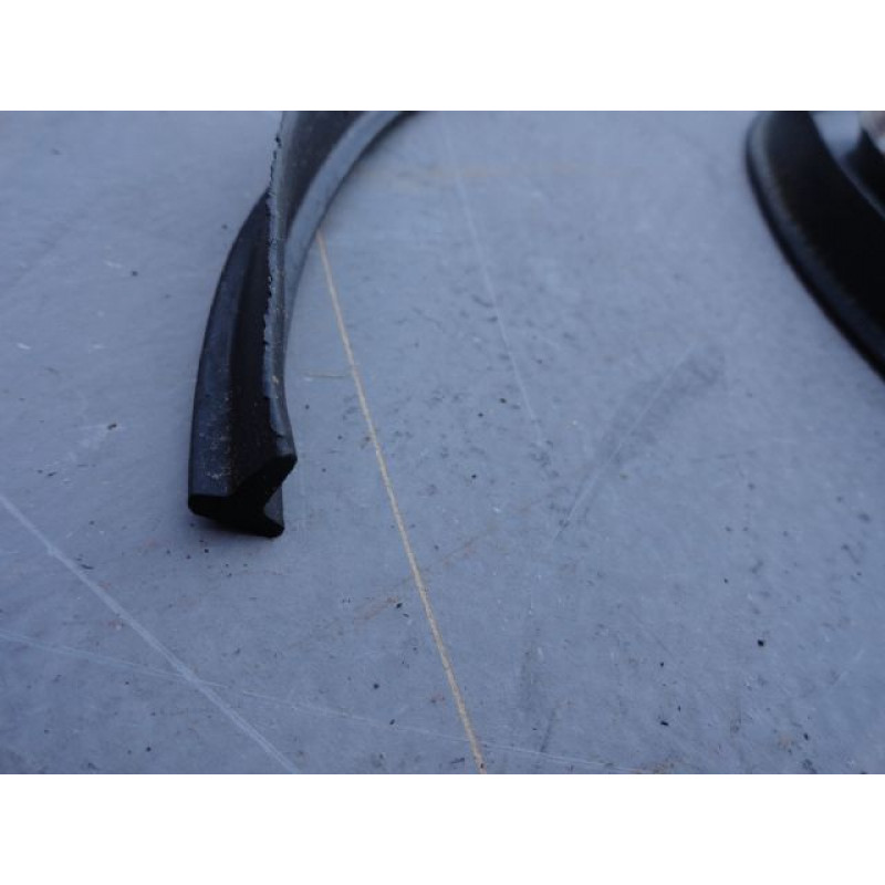 Borracha Arremate " T " Superior Porta até 75