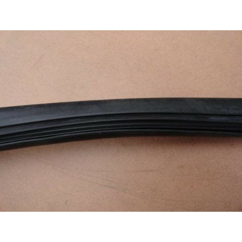 Borracha Parabrisa Passat após 77 Modelo Utiliza Friso