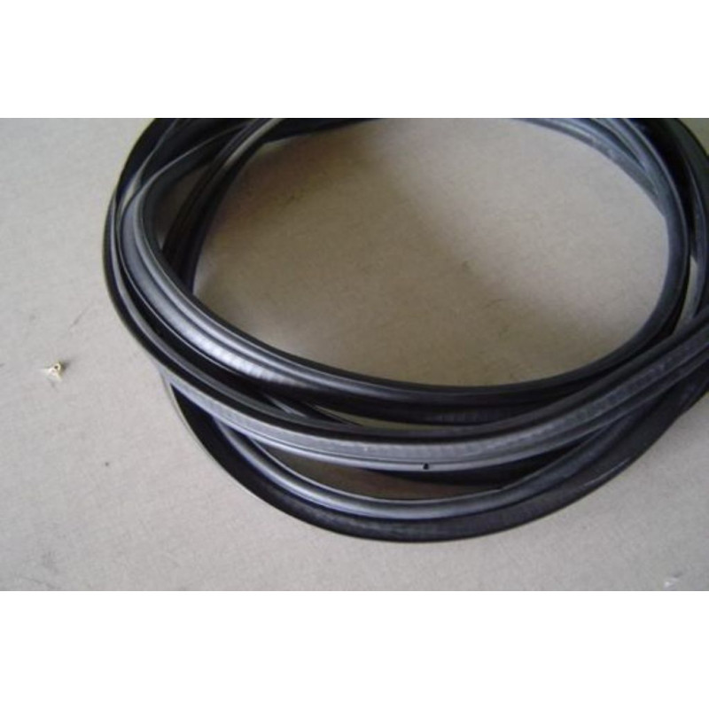 Borracha Capô Dianteiro Variant/Variant II/Zé do Caixão/TL