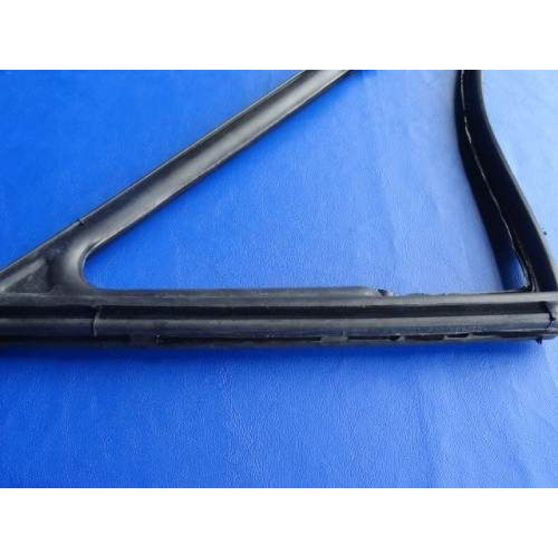 Borracha Quebra Vento Brasília 73 à 77 Esquerdo