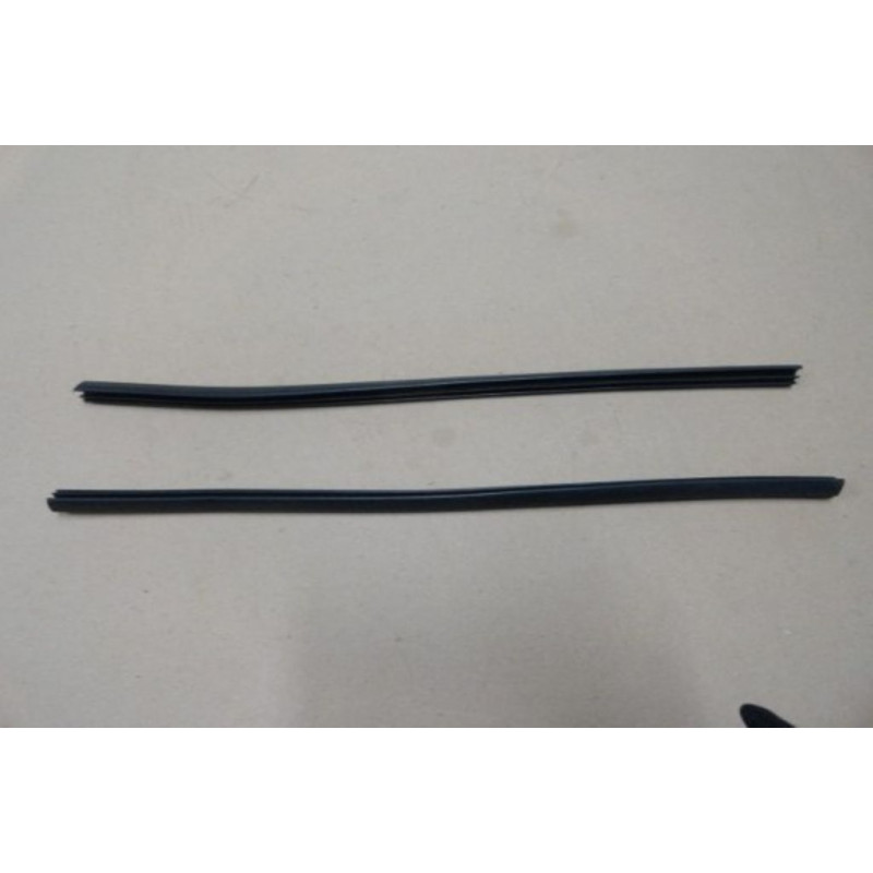 Borracha Encosto Quebra Vento Kombi Clipper Carat após 75