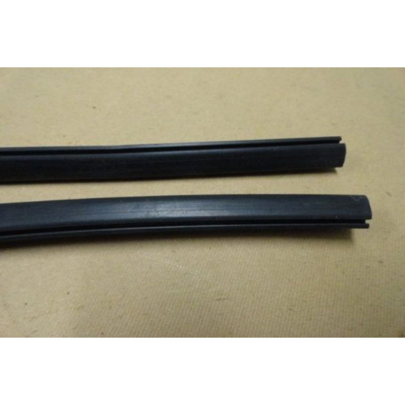 Borracha Encosto Quebra Vento Kombi Clipper Carat após 75