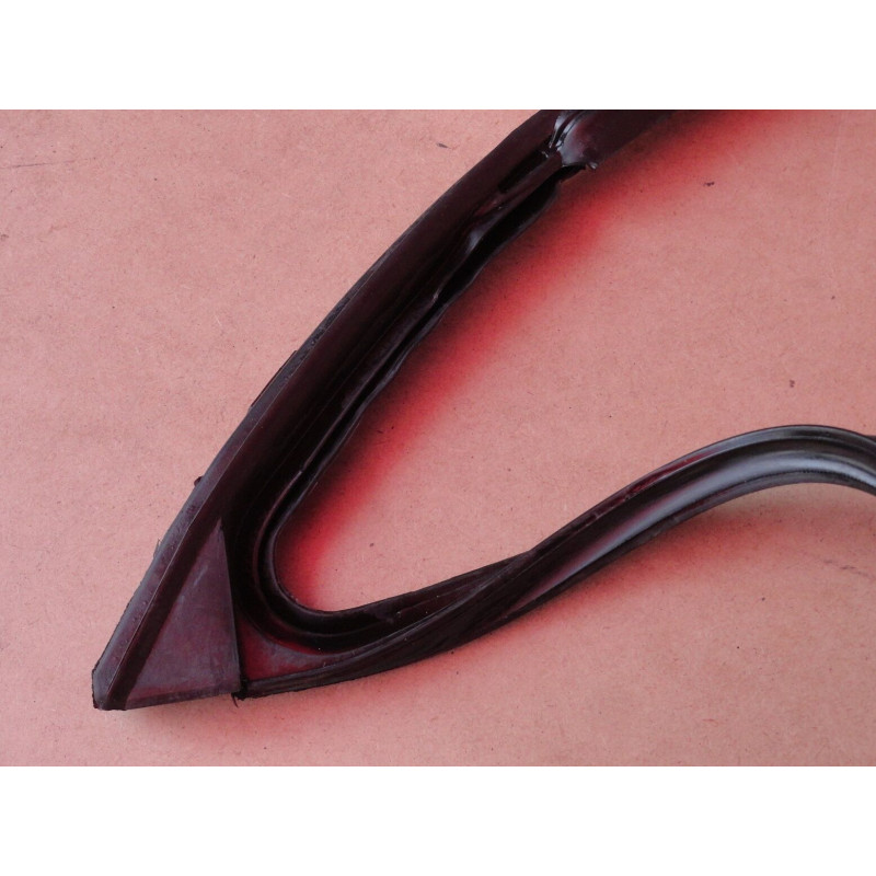 Borracha Quebra Vento Direito Gol Voyage 88 em Diante