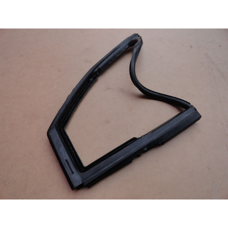 Borracha Quebra Vento Direito Gol Voyage 88 em Diante