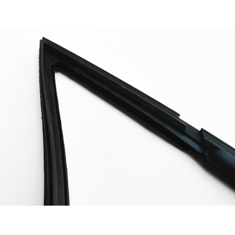 Borracha do Quebra Vento Dianteiro Direito VW Brasilia 79 em Diante Unitária 