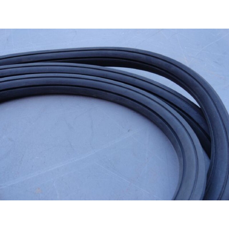 Borracha Vigia Belina II após 78 Modelo Utiliza Friso Alumínio