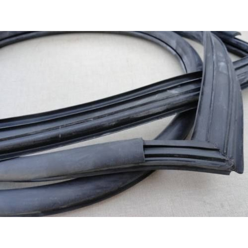 Borracha Vigia Traseiro Maverick 2 Portas Modelo Utiliza Friso