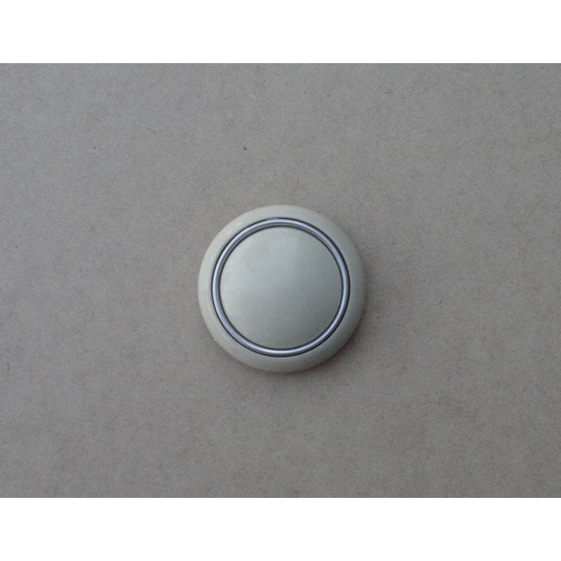 Botão Buzina Volante Kombi até 75 Corujinha Antiga Bege 1ª Linha