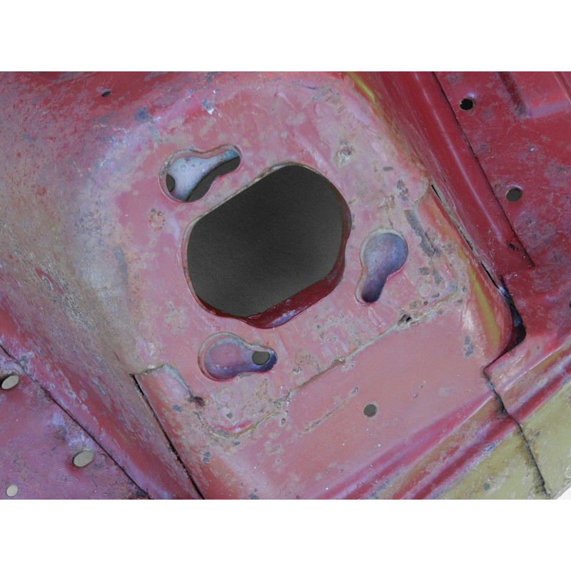 Caixa de Roda Paralama Interno Longarina Torre Direita Maverick 6 e 8 Cilindros 