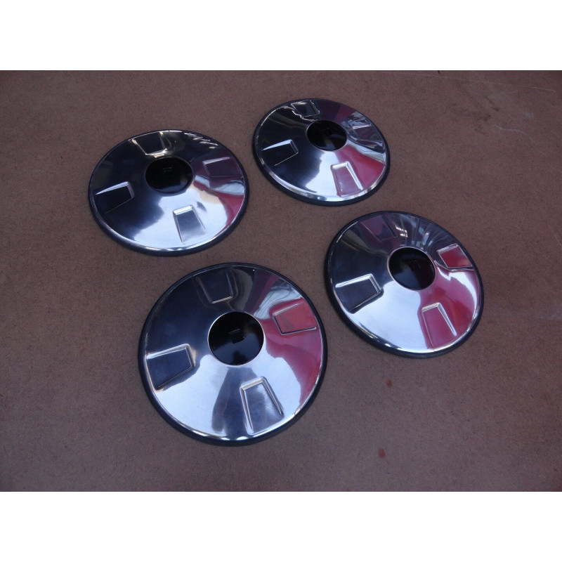 Calota Com Fixador Corcel I 1969 e 1970 - Jogo