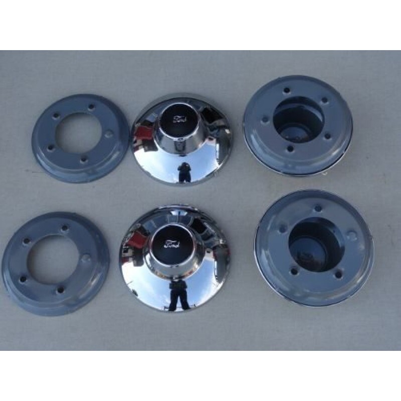 Calota 4x4 Ford Rural F-75 após 1970 com Suporte - Jogo