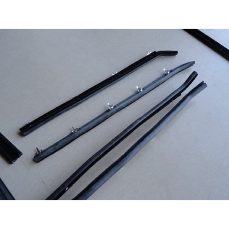 Canaletas e Pestana Porta 93 à 98