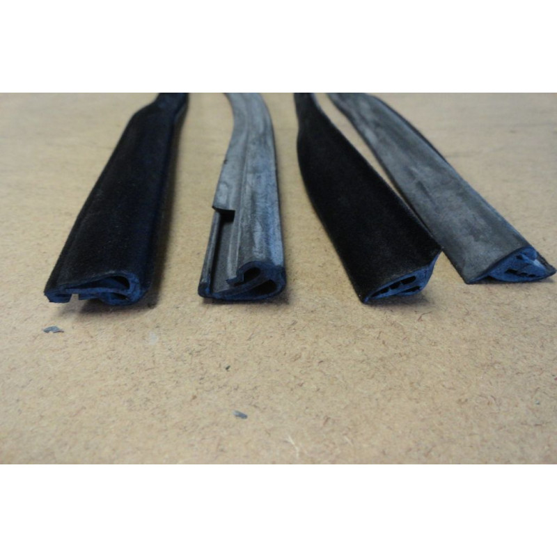 Canaleta com Pestana Chevette, Marajó e Hatch 83 a 93 - Jogo 12 Peças