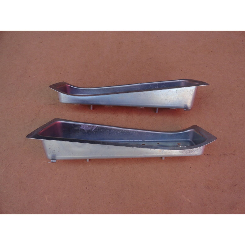 Carcaça Lanterna Traseira Vw 1600 Zé Do Caixão Original - Par