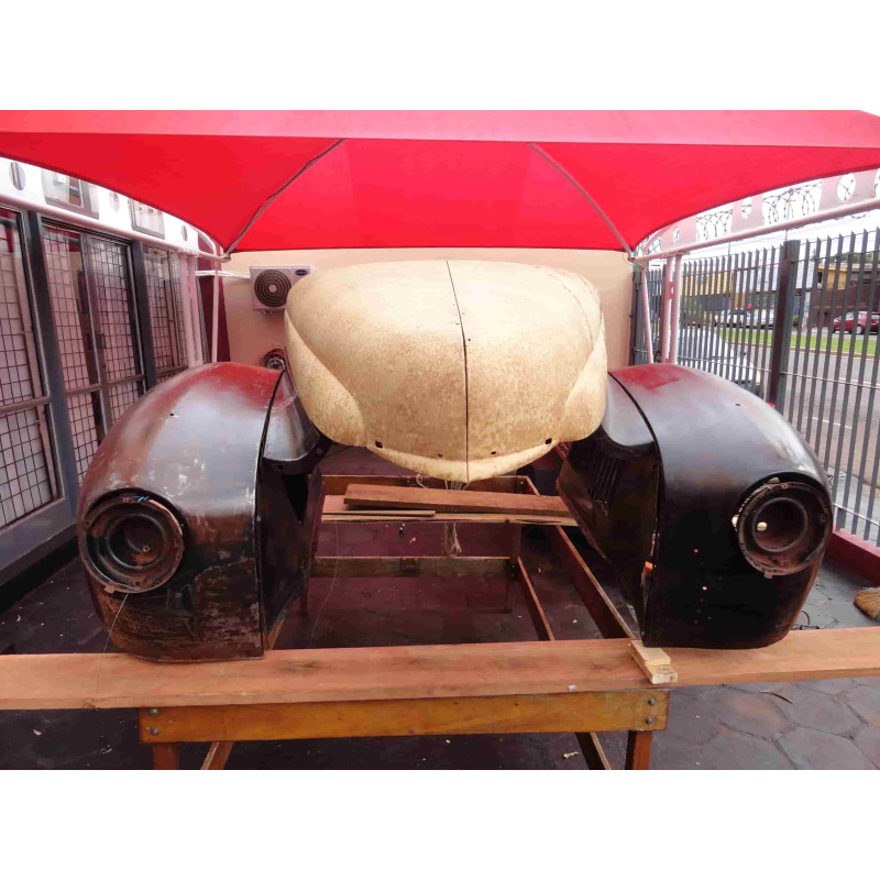 Frente Com Paralamas Saia E Capô International K Kb 41 À 49 