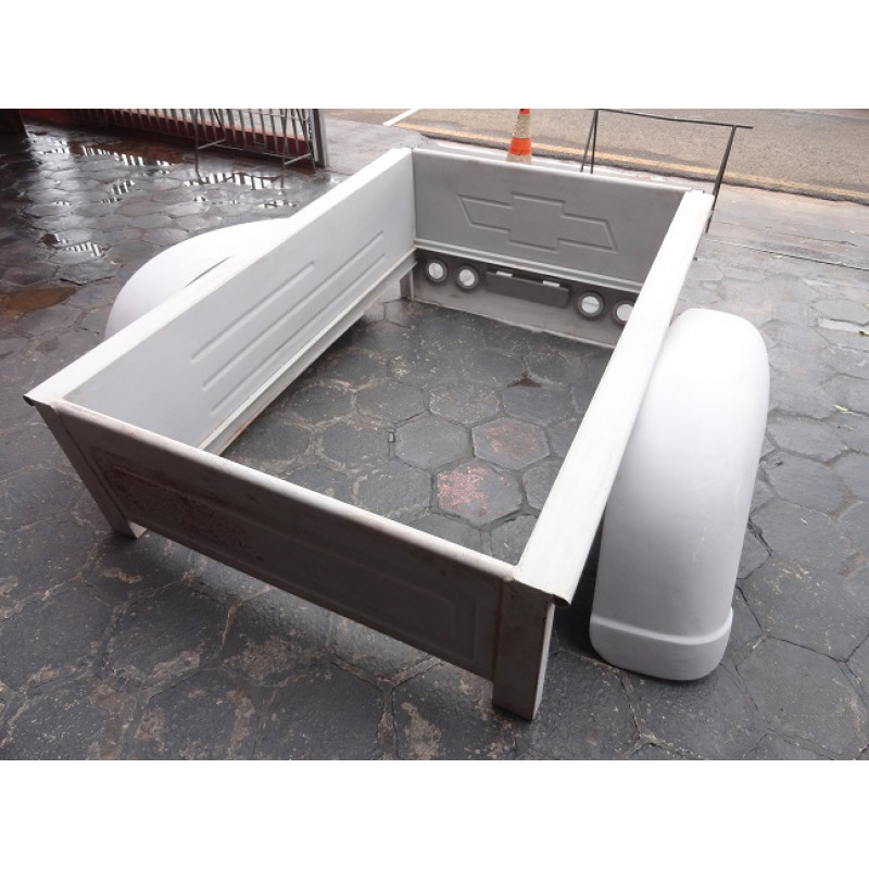 Caçamba C/ Saia Americana Paralama e Estribos Boca de Sapo Bagre - Kit