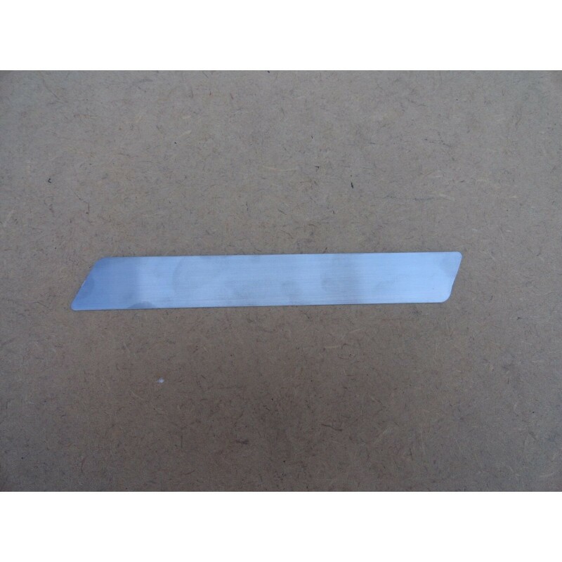 Emblema F-100 4 Cilindros 1976 a 1979 Emblema Lateral Esquerda Capô