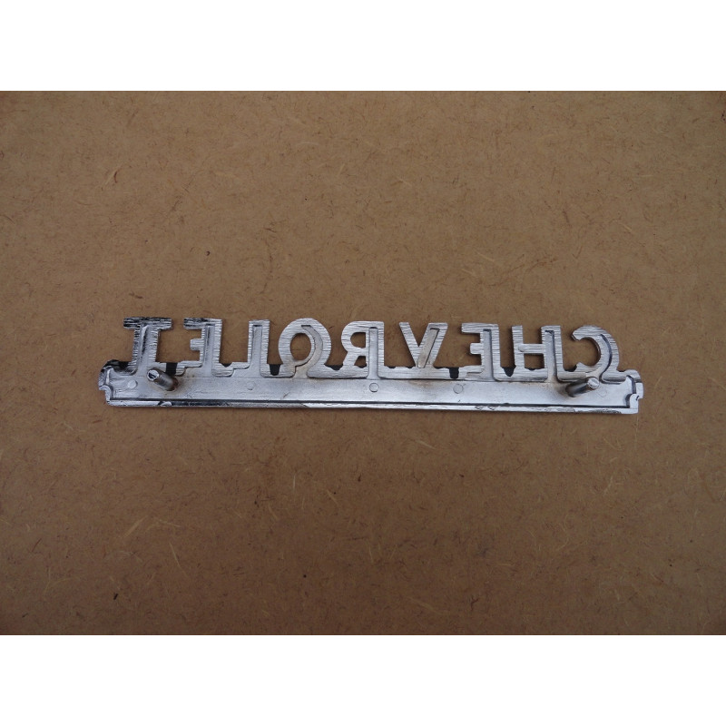 Emblema Chevrolet Boca Sapo 1947 a 1953 Novo Cromado Lateral Capô