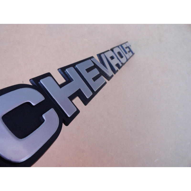 Emblema Chevrolet Tampa Traseira D-20 Veraneio Bonanza 1985 a 1996 Novo