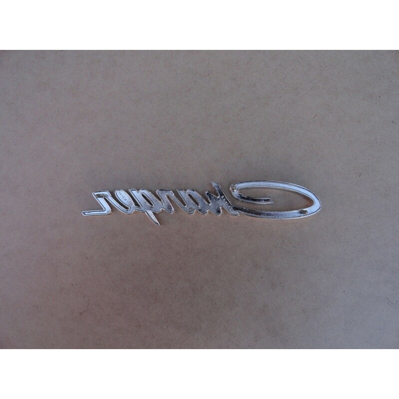 Emblema Dodge Charger Lateral Traseira e Coluna Cromado