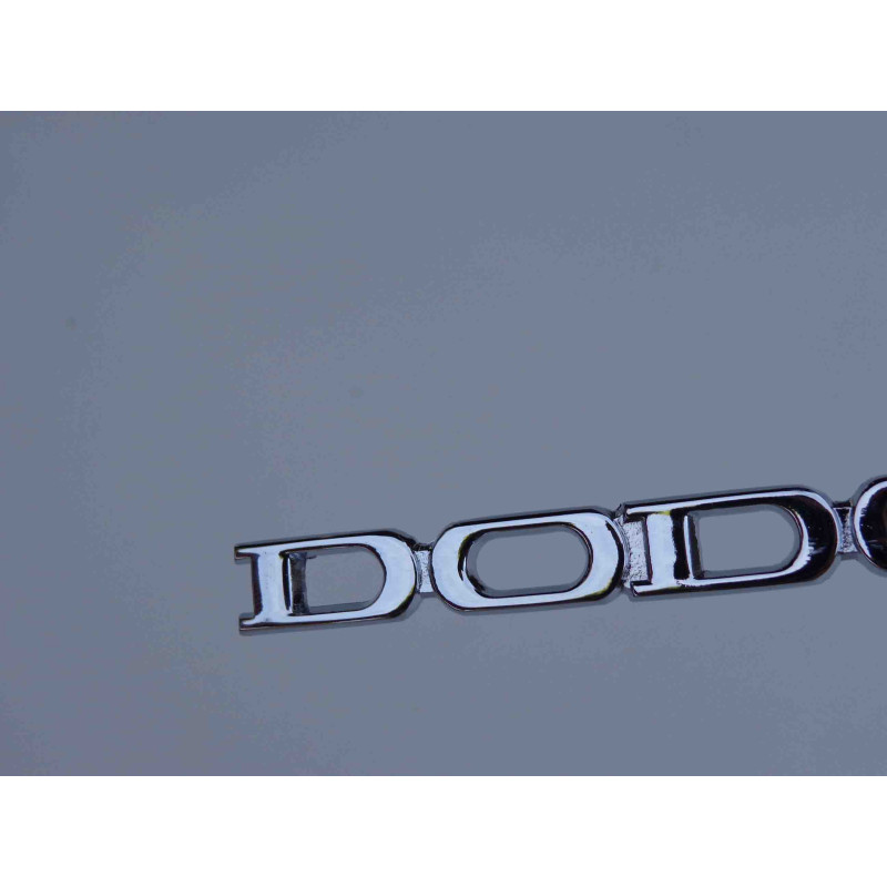 Emblema Capô Painel Frontal Dodge Polara 1800 Dart Charger Le Baron Metal Cromado Parafuso