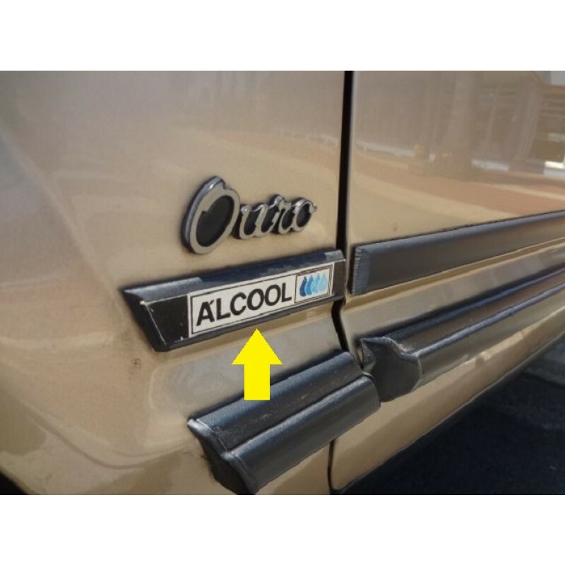 Emblema Álcool Friso Lateral Paralama Direito Del Rey e Scala Ouro e Prata 1982 a 1984 Original Novo