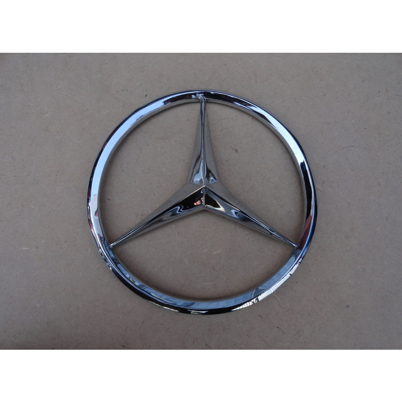 Emblema Frontal Grade Caminhão Mercedes LP 321 1111 1113 Reprodução
