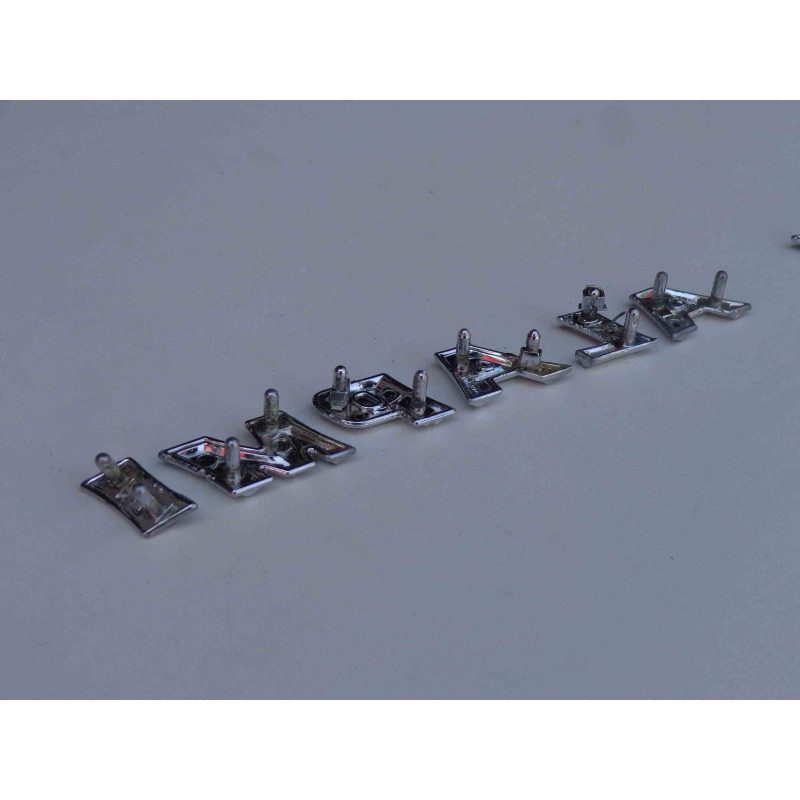 Emblema Lateral Impala 1959 Original Usado - Par Incompleto