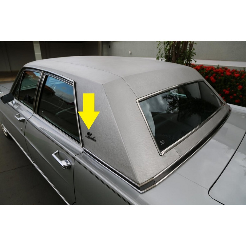 Emblema Lateral Teto Vinil Landau Fixação Parafuso
