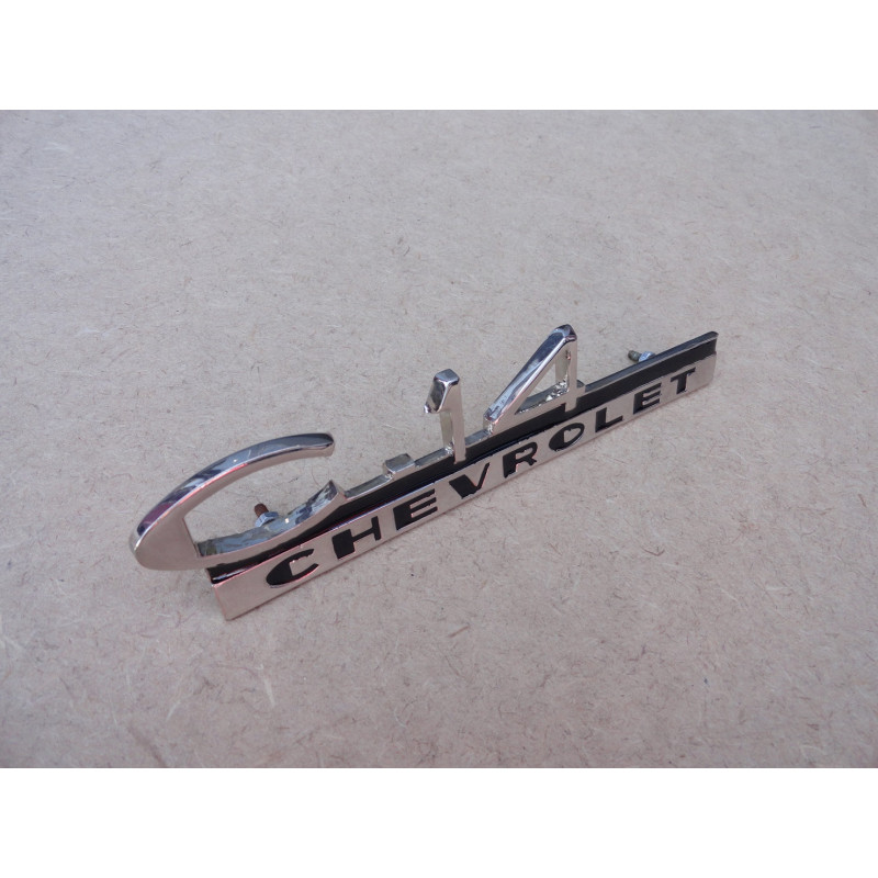 Emblema C-14 Chevrolet Lateral Paralama   Fixação Parafuso