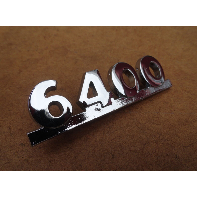 Emblema Lateral Capô 6400 Caminhão Boca de Sapo 47 à 52