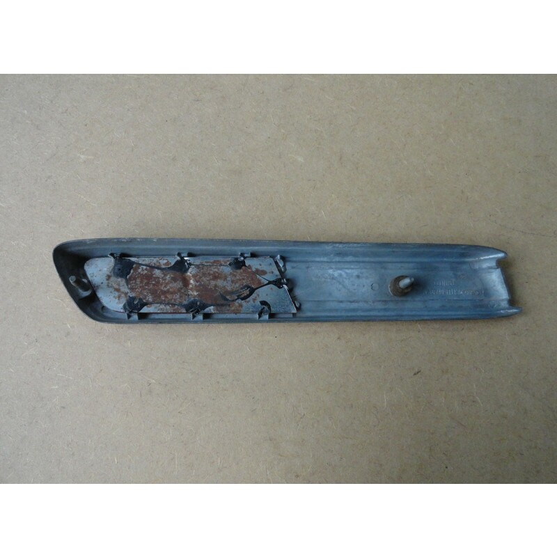 Emblema Lateral Capô Direita Caminhão Ford F-8500 Original Usado