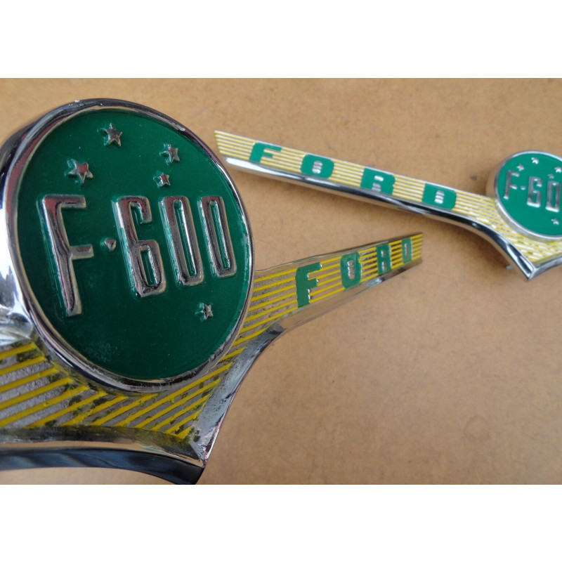 Emblema Lateral F-600 58 à 61 Original Usado - Par